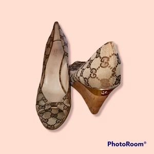 Authentic Gucci Brown GG Canvas Open Toe Wedge with dust bag.